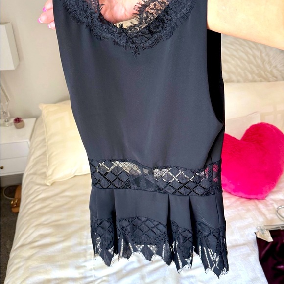 Bebe Lace Sleeveless Black  Top - Picture 2 of 5